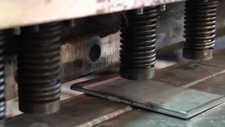 Vollautomatisches Geflügelfarm-Gebäudeausrüstungs-Fütterungssystem für Hühnerkäfige